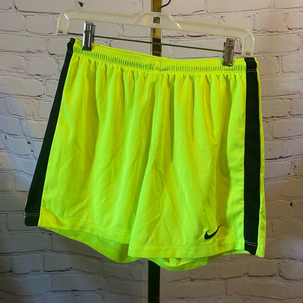 Women’s nike neon yellow shorts medium